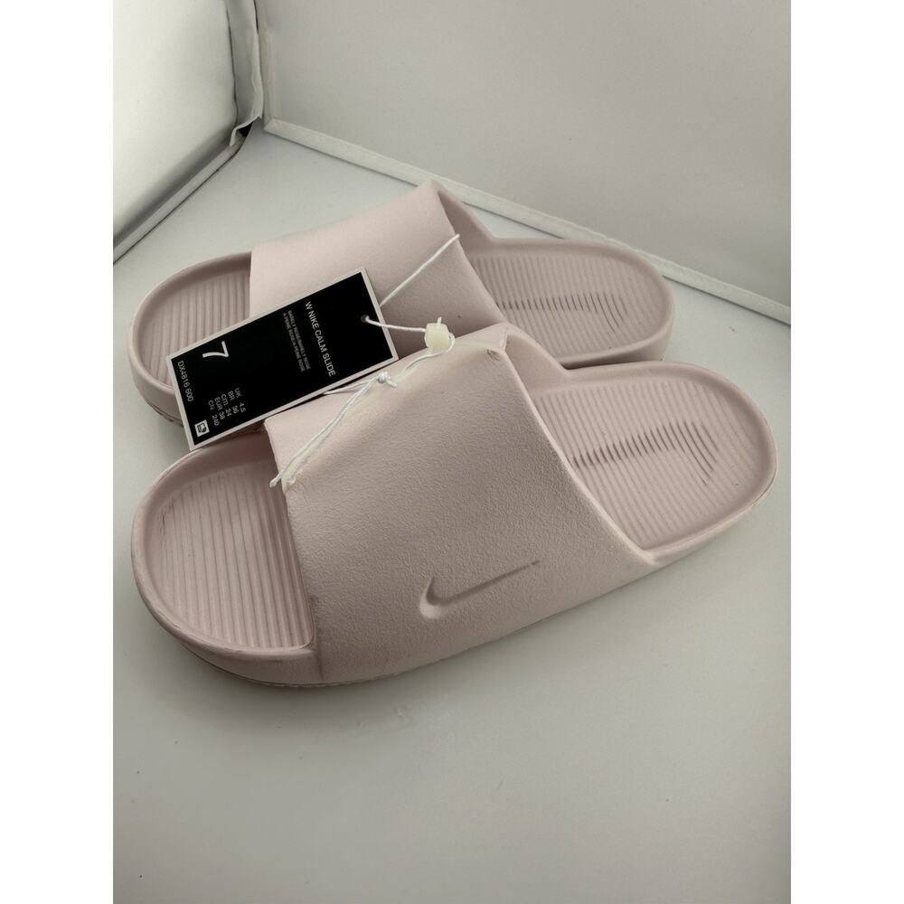 NWT Women's Nike Calm Slide Sandals Slip On Barely Rose Size 7 - Picture 2 of 7